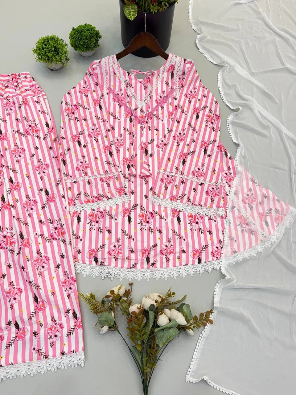Pink Floral Coord Set Full Set View Natural Crepe KC26